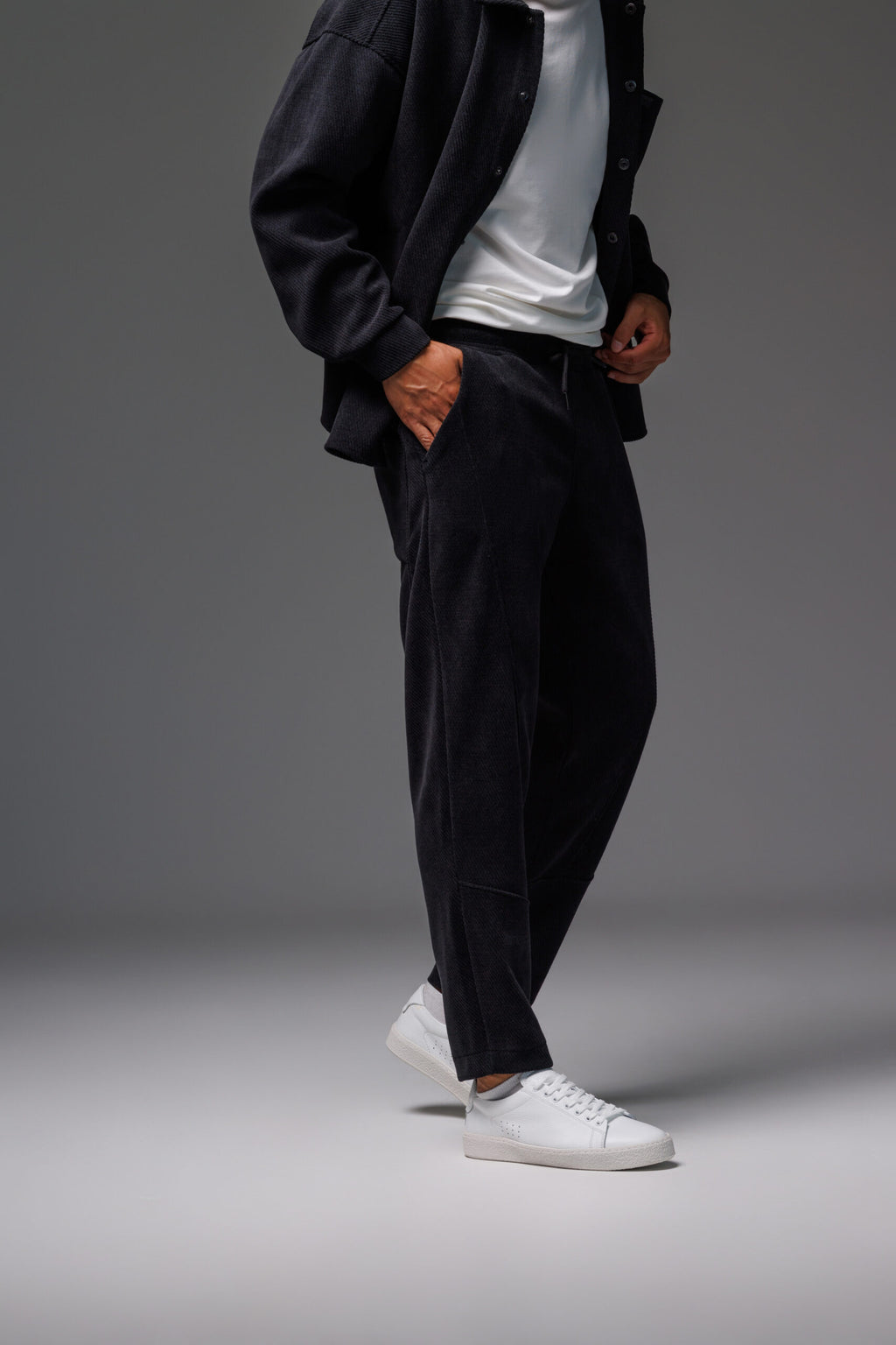 Чоловічий костюм: сорочка і брюки