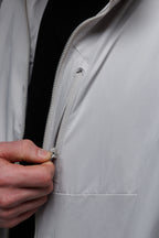 Куртка-ветровка