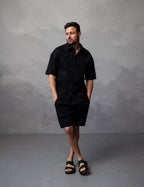 Чоловічий костюм: сорочка і шорти