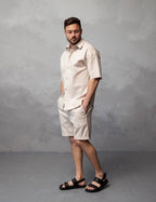 Чоловічий костюм: сорочка і шорти